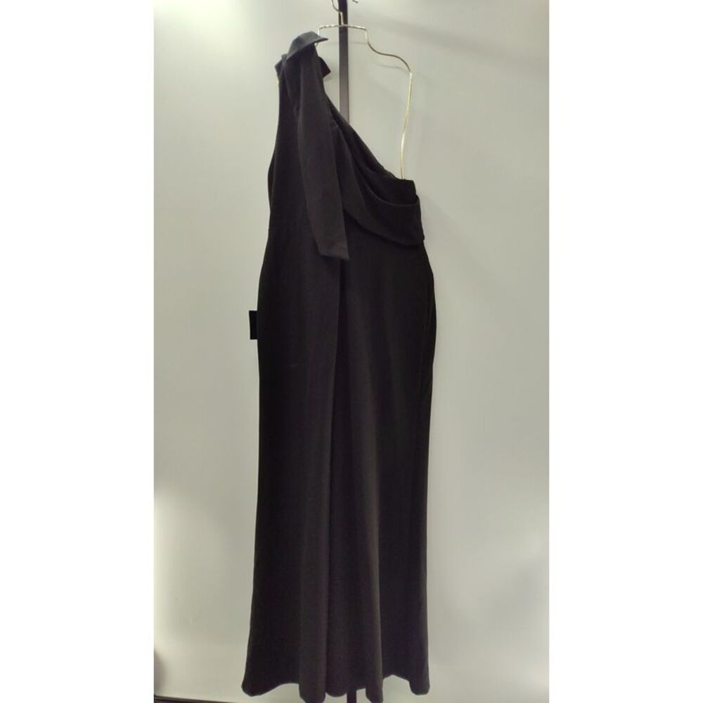 NWT Lulu's Black One-Shoulder Maxi Dress
